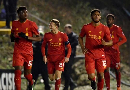 本赛季欧冠最年长进球榜：奥巴梅扬、格列兹曼、范戴克前三（欧冠本季最年长进球者榜：奥巴梅扬、格列兹曼、范戴克位居前三）