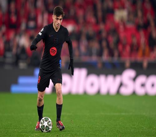 德媒：磁卡需大幅降薪才可能续约，队里已有他的接班人比朔夫（德媒：磁卡若不大幅降薪恐难续约，队内已将比朔夫视为其接班人）