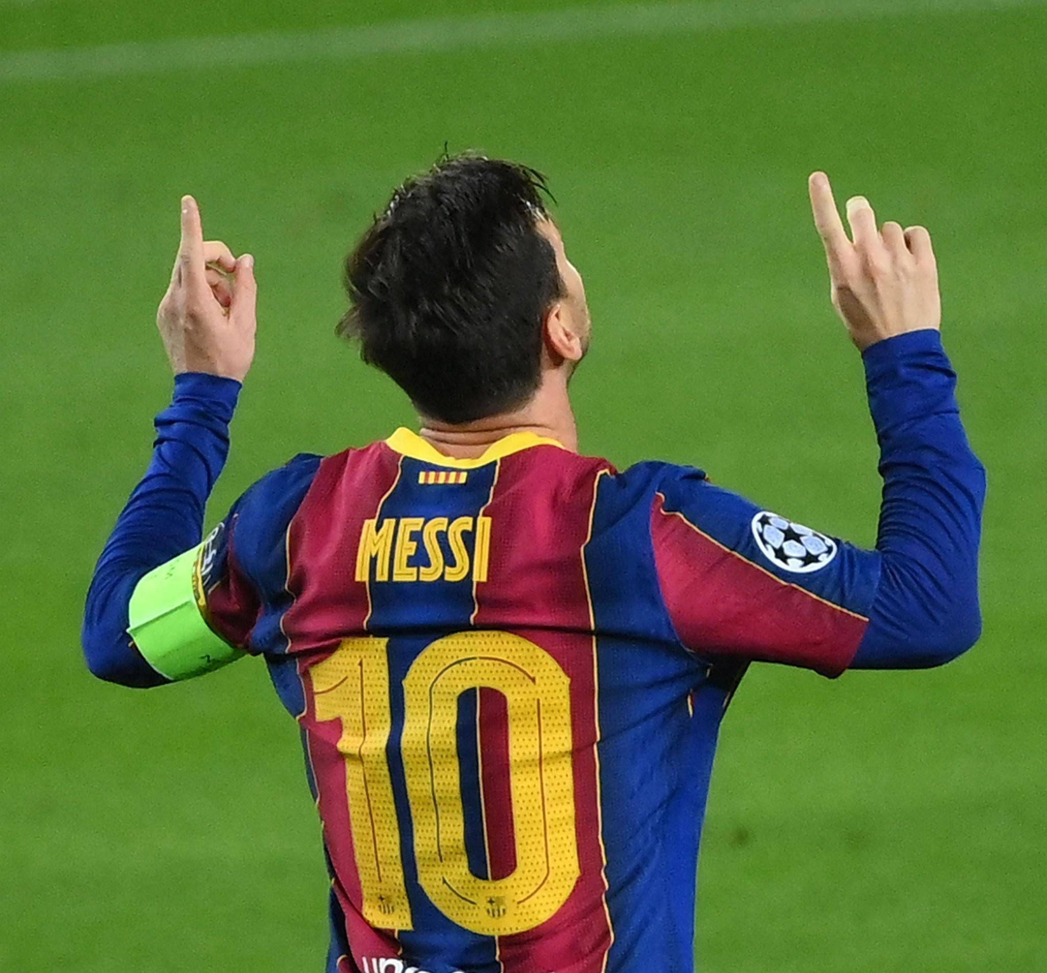 格里马尔多破门，勒沃库森队史第二次欧冠做客英格兰取得领先（格里马尔多建功，勒沃库森队史第二次欧冠客战英格兰先拔头筹）