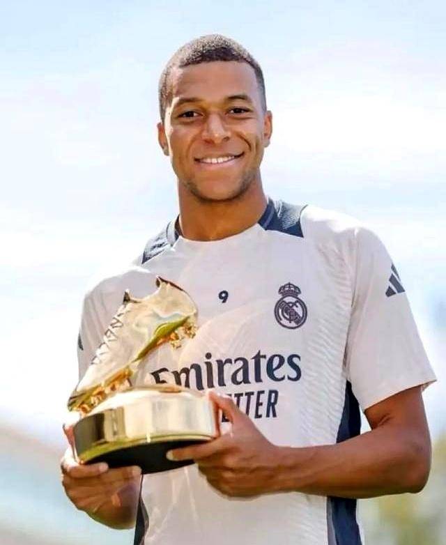 U22国足vs韩国U22：拜合拉木、汪士钦、王博豪首发，李昊出战（U22中国队对阵韩国U22：拜合拉木、汪士钦、王博豪首发，李昊登场）