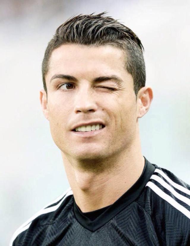 半场：那不勒斯3-0亚特兰大，内雷斯梅开二度，诺阿-朗破门（半场战报：那不勒斯3-0领先亚特兰大，内雷斯双响，诺阿-朗建功）